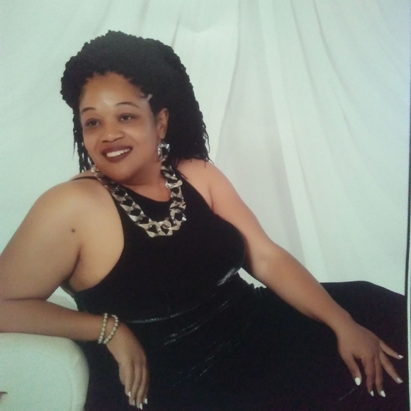 Meet your Posher, Keisha - Picture 1 of 1